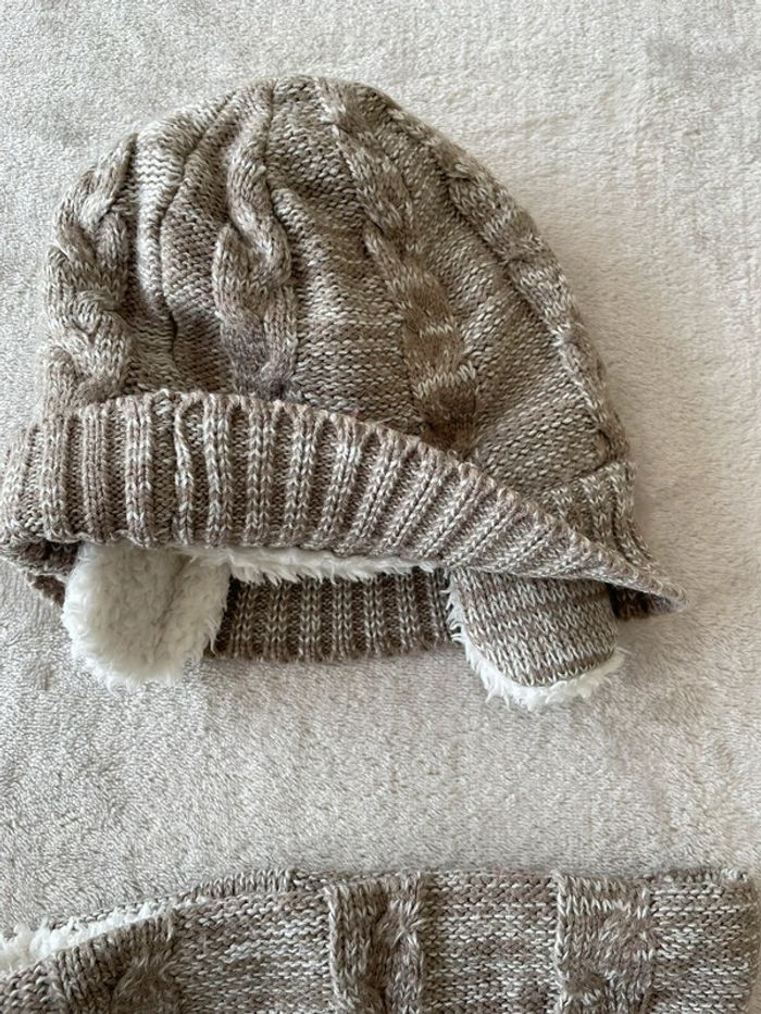 #Ensemble cache cou + bonnet 🍀 - photo numéro 4