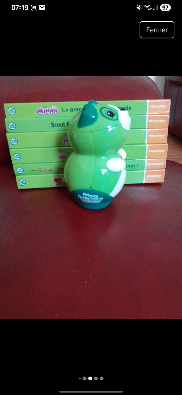 Lecteur Scout et 6 livres Leap frog