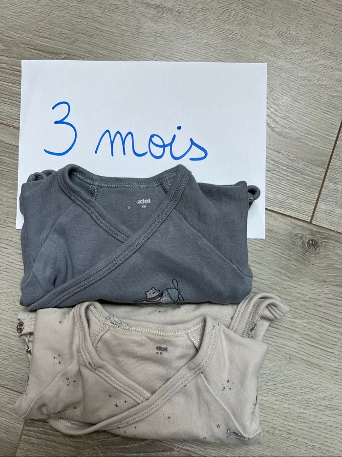Lot vêtements garçon 3m - photo numéro 5