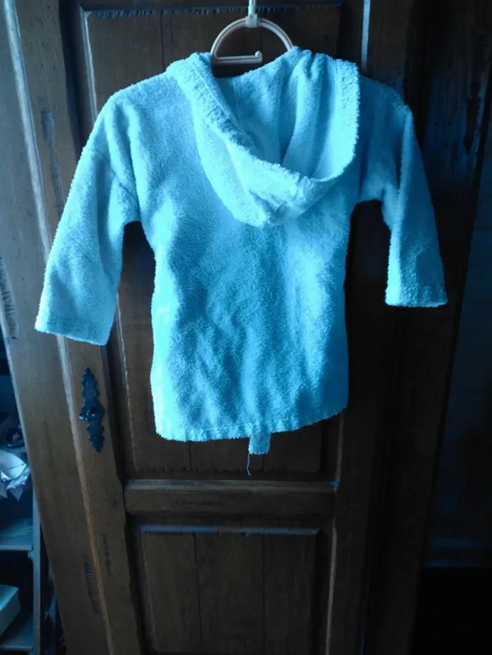 Peignoir à capuche brodé - photo numéro 4
