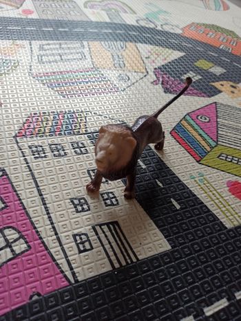 Personnage lion style schleich