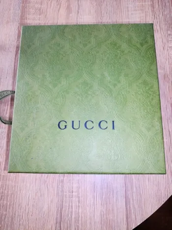 Authentique baskets gucci