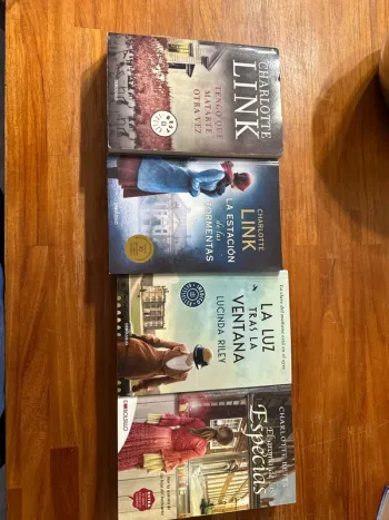 Lot de 4 livres romance