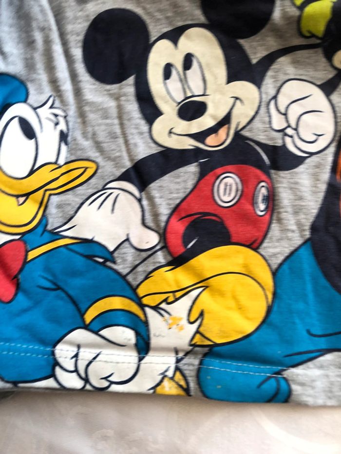 Lot deux tee shirts Mickey - photo numéro 3