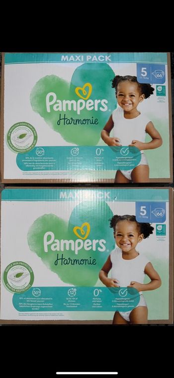 2 cartons de couches Pampers taille 5