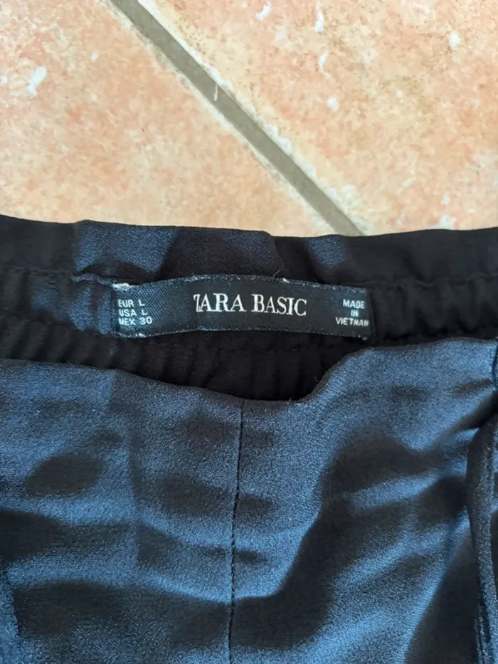 Pantalon Zara noir - photo numéro 2