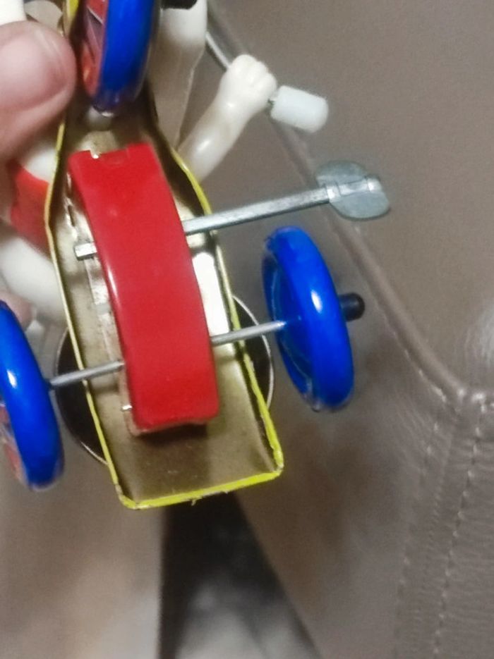 lapin litho mécanisme ok sur son vélo - photo numéro 5