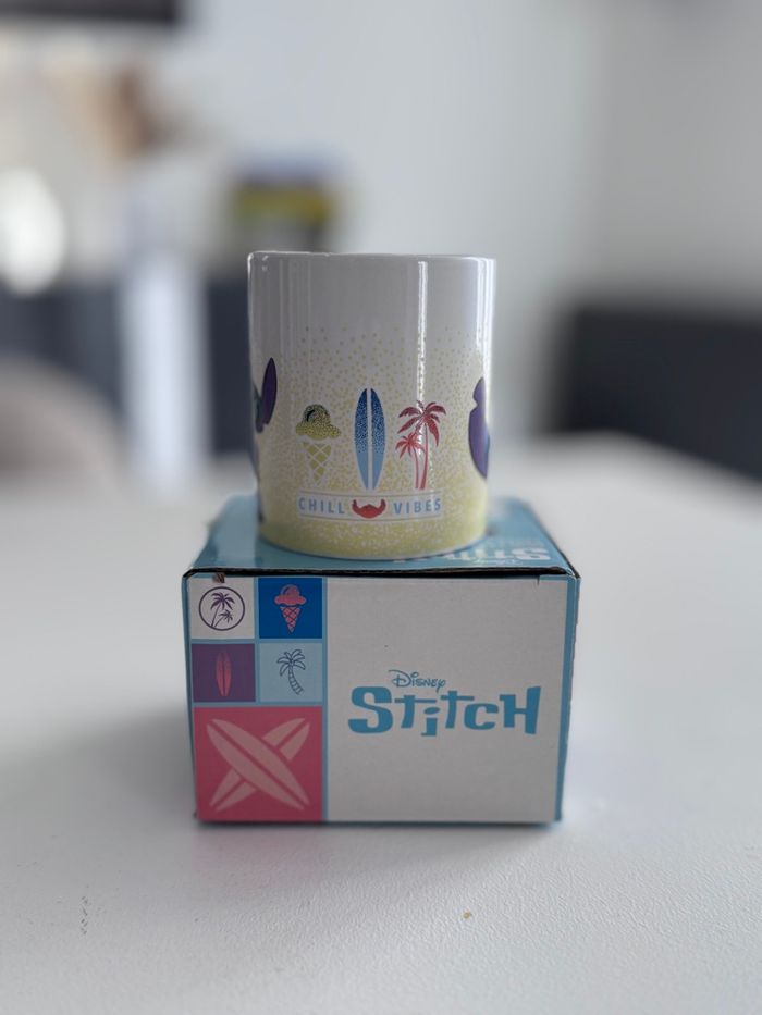 Mug tasse Stitch neuve Disney Store - photo numéro 2