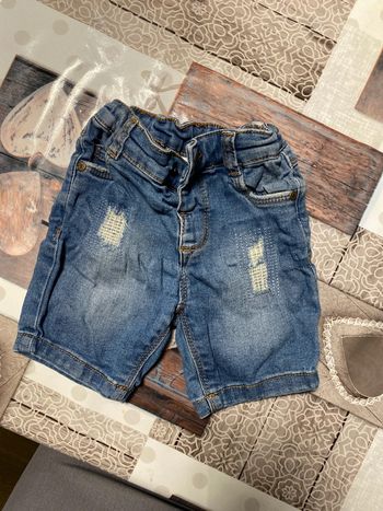 Short tape à l’œil 9 mois