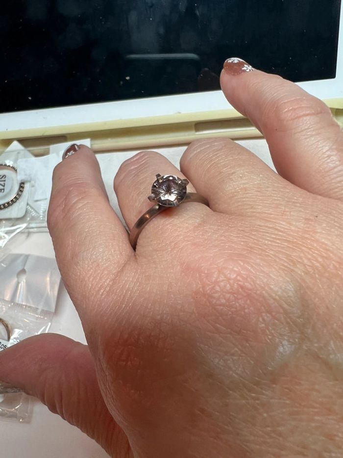 bague solitaire rose mate effet brossé - photo numéro 6