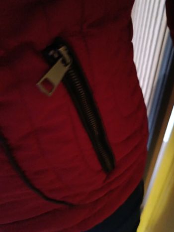 Doudoune femme bordeaux camaïeu t 40 42.  20€00