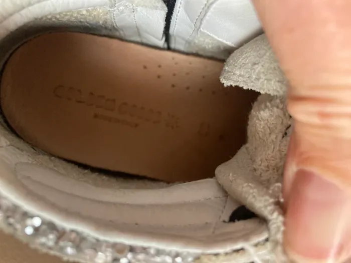 Golden Goose slide pointure 33 - photo numéro 10