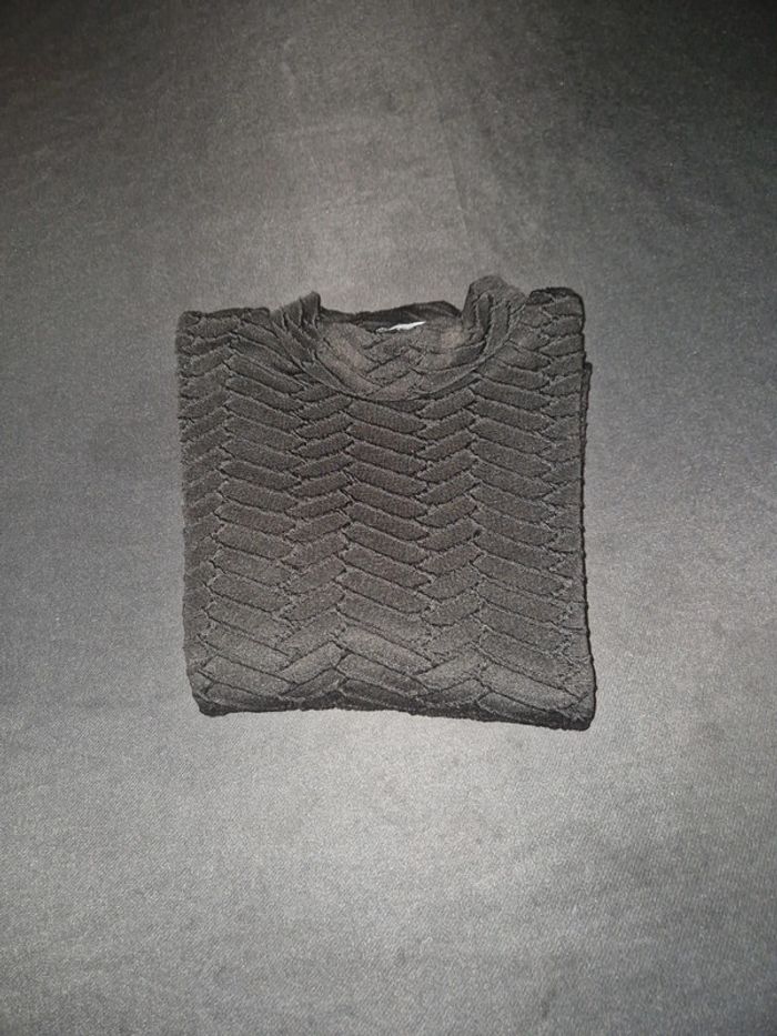 Top noir - photo numéro 2