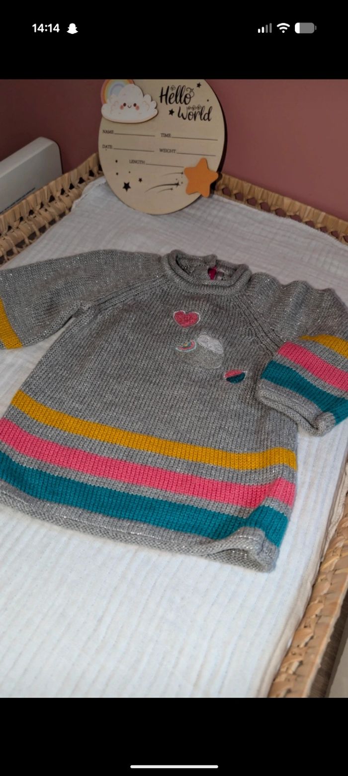 Petit pull en laine - photo numéro 2