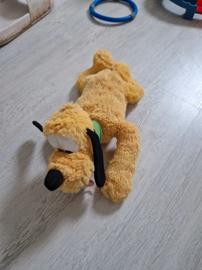 Peluche pluto