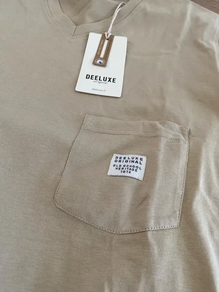TEE shirt neuf - photo numéro 3