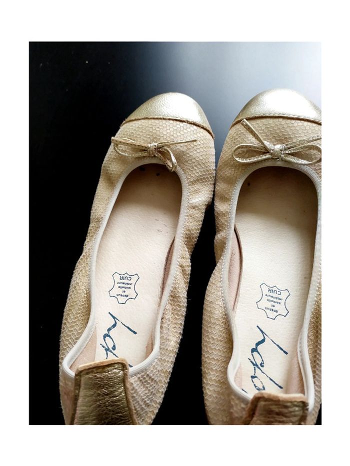 Ballerines chic en cuir doré Bopy pointure 33 - photo numéro 2