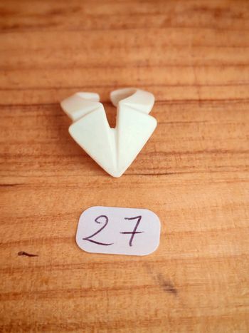 Playmobil vintage col blanc pointu