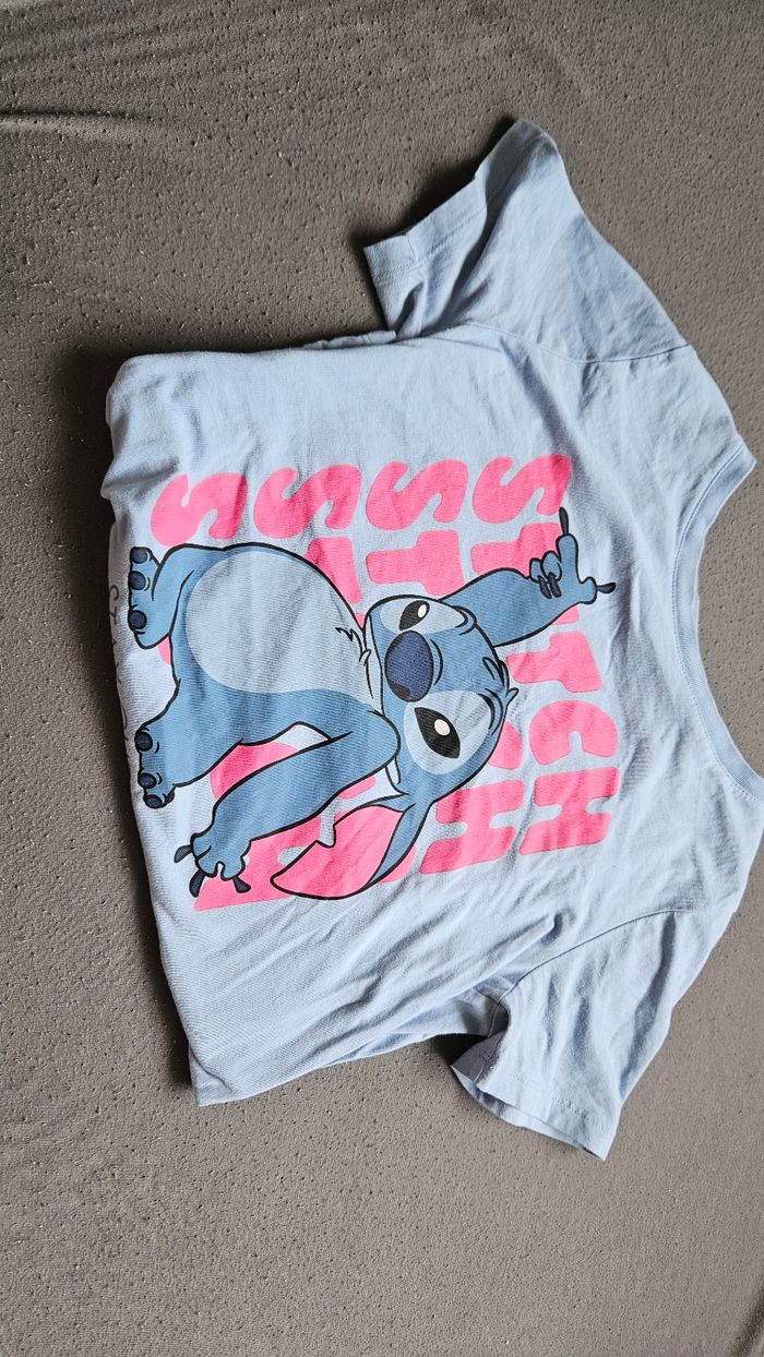 T shirt Disney Stitch bleu très bon état - photo numéro 3