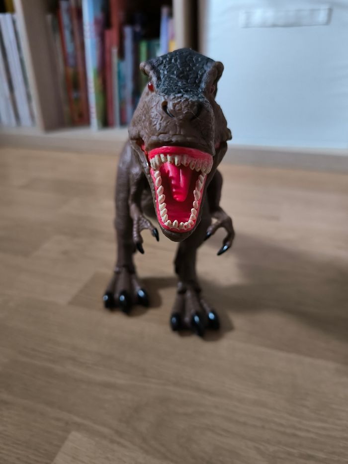 Dinosaure t-rex - photo numéro 3