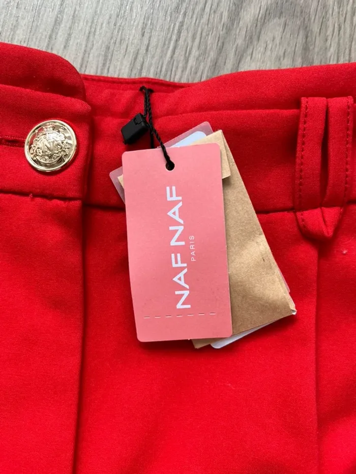 Short Naf Naf rouge taille 34 neuf - photo numéro 3