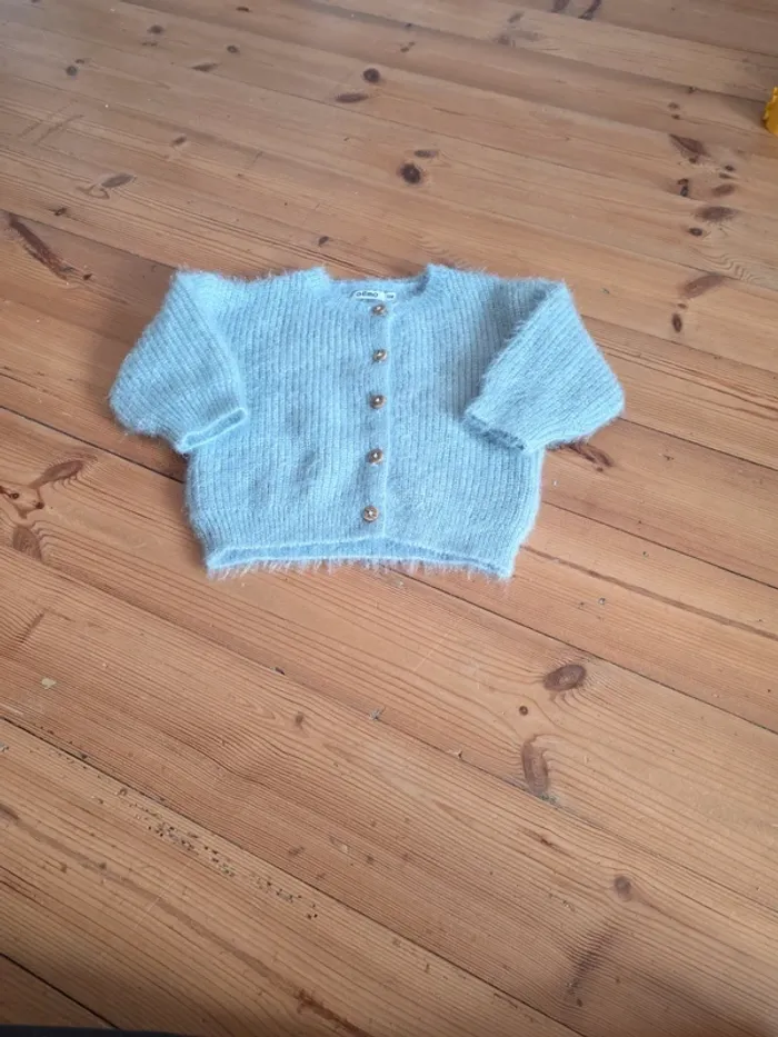 Lot de 3 vestes en 6 mois. - photo numéro 2