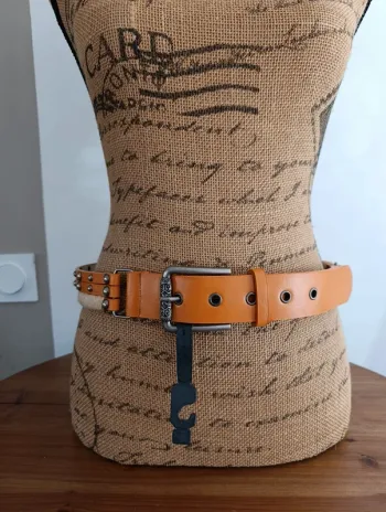 Ceinture orange trois rangs orange taille 85 cm