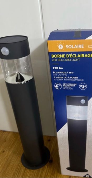 Borne d’éclairage Led avec senseur de mouvement 