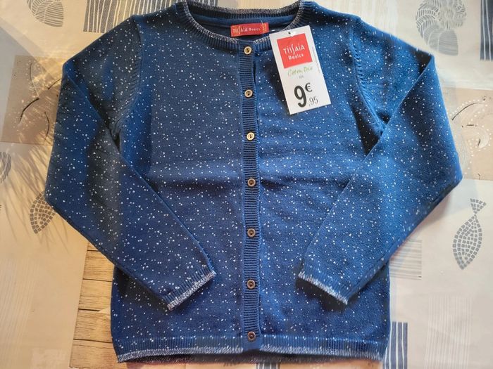 Gilet marine et brillant