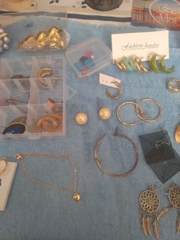 # boucle oreille différents couleur
