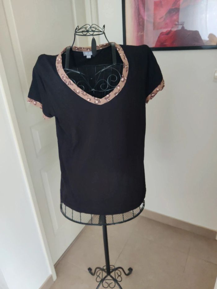 Tee shirt noir - photo numéro 2