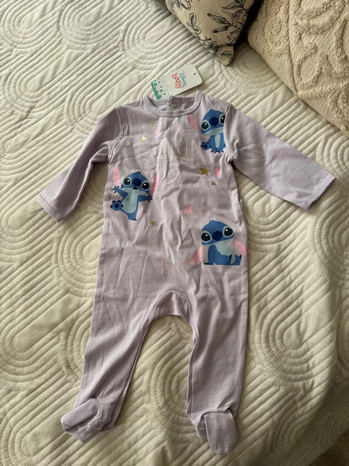 Pyjama stitch couleur Lila neuf 6 mois