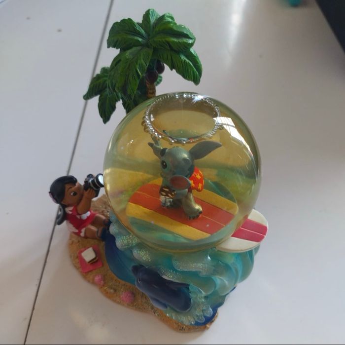 Snowglobe Lilo et stigch photographe rare - photo numéro 9