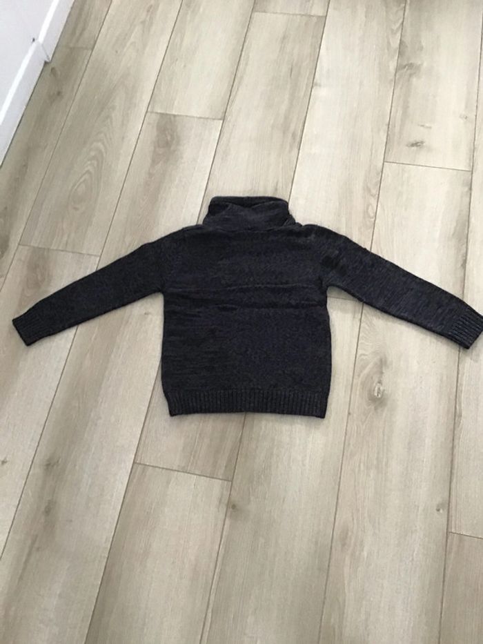 Pull noir/gris 8 ans - photo numéro 2