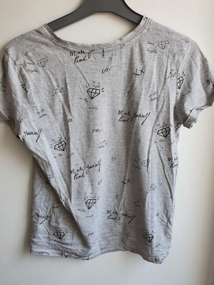 T-shirt fille 16  ans  taille S - photo numéro 2