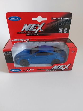 Lexus rc-f  - bleue