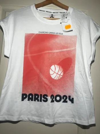 T-shirt Paris 2024