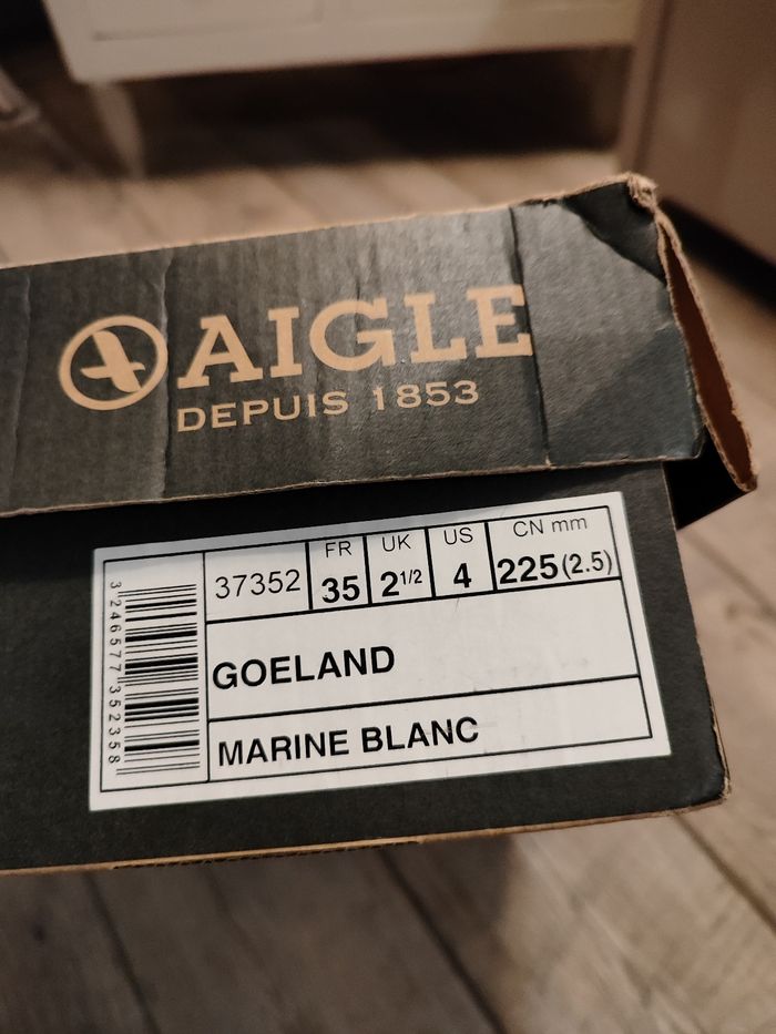 Bottes de pluie AIGLE taille 35 modèle goéland marine et blanc - photo numéro 8