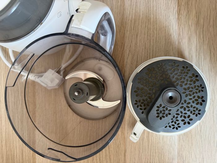 robot cuiseur vapeur mixeur 4 en 1 pour bébé de la marque Philips Avent. - photo numéro 4