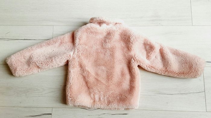 Vêtement fille manteau rose moumoute Okaidi 4 ans - photo numéro 5