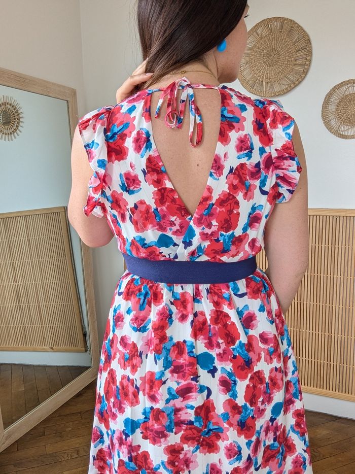 Robe Athènes fleurie rouge/bleu Taille S/M - photo numéro 5