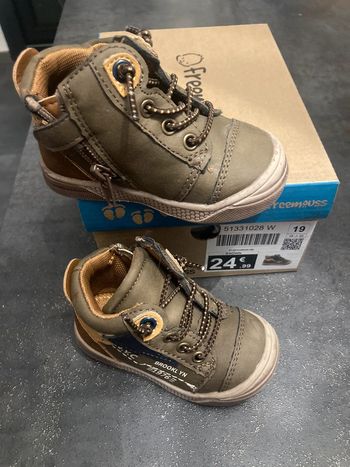 Chaussure montante