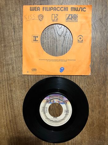Vinyle 45 tours sans pochette-Kiss-I was made for lovin’you