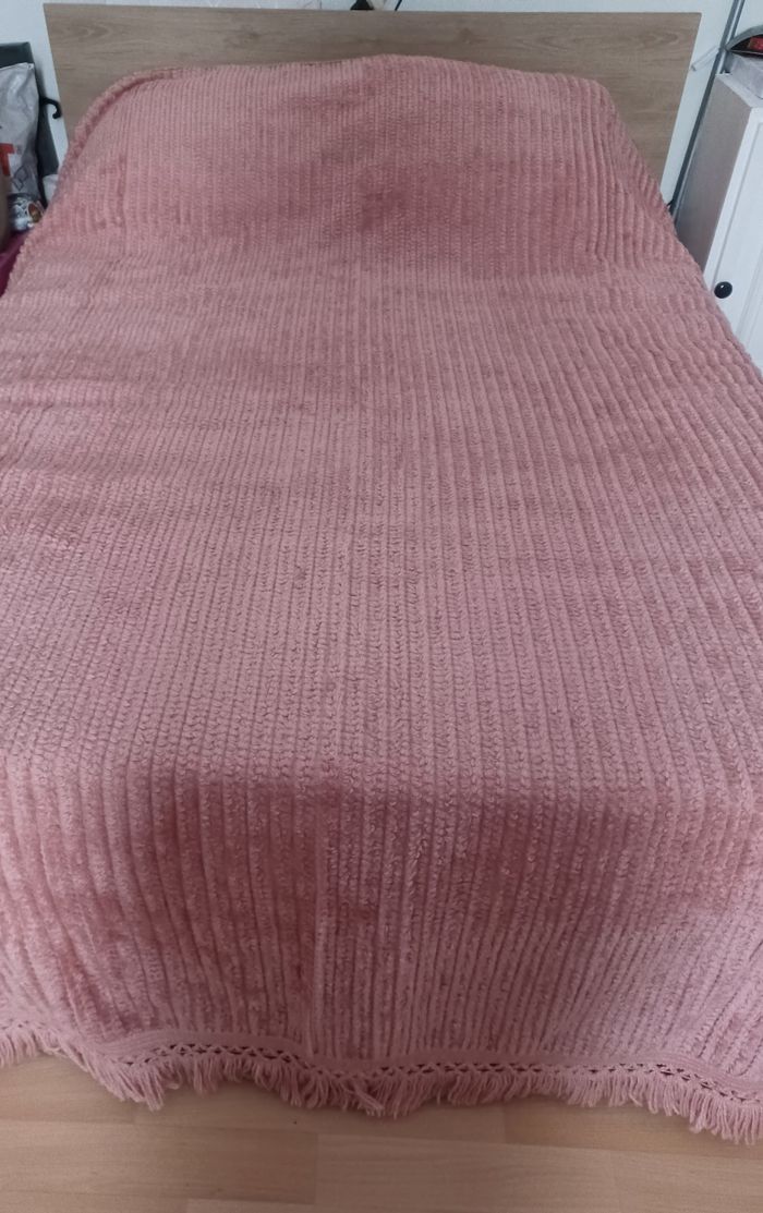 Couvre lit ancien - photo numéro 3