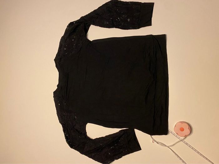 Tee shirt noir Manches dentelle neuf 12 ans - photo numéro 7