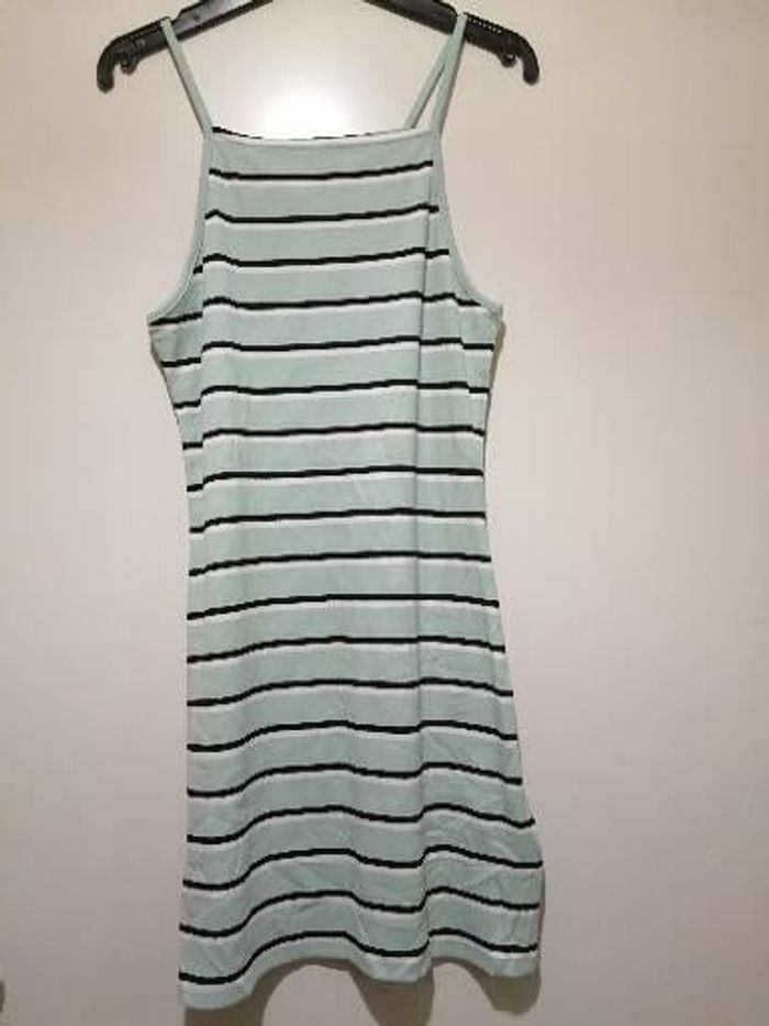 Robe d'été à rayures Kiabi vert menthe. Taille M.