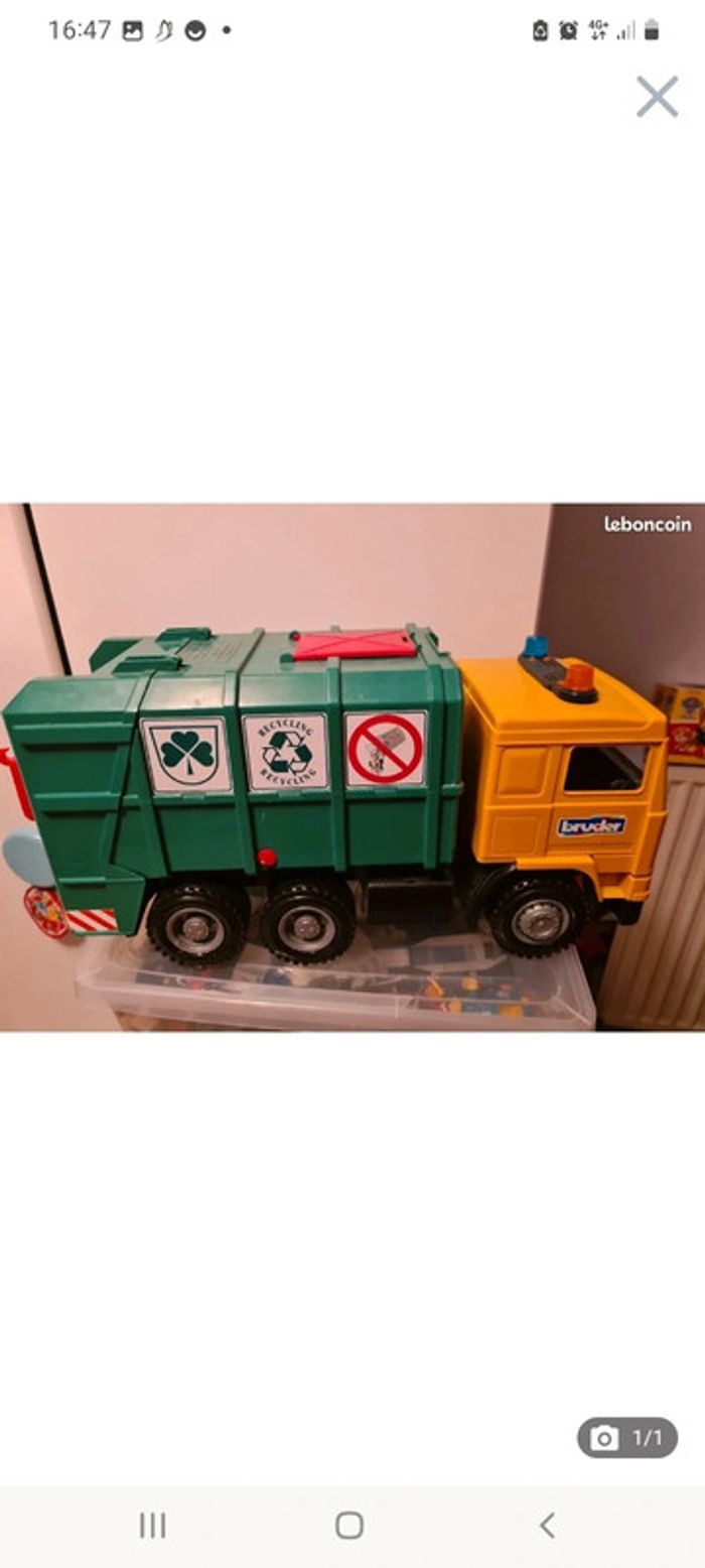 Camion cars et camion  poubelle - photo numéro 3