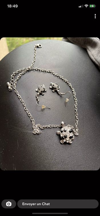 Parure collier et boucle d’oreille