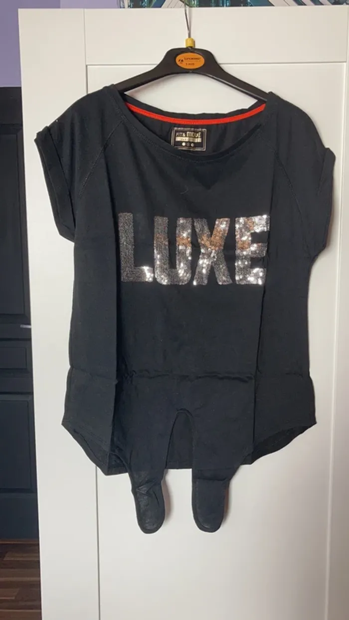 t-shirt noir