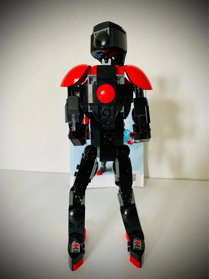 LEGO Marvel Super Heroes 76225 - La Figurine de Miles Morales - Complet avec Notice - photo numéro 7